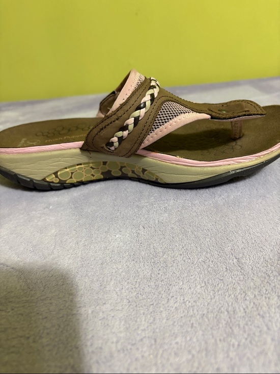 Hush Puppies Brown and Pink Braided Thong Sandals - Picture 3 of 9